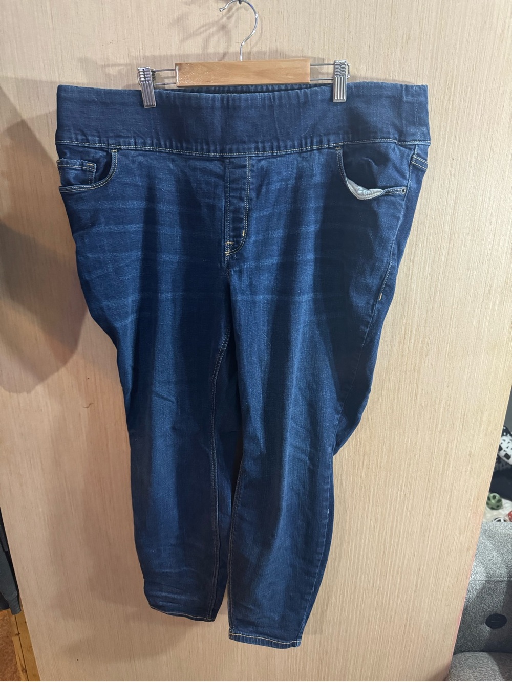 Women’s Old Navy Rockstar Super Skinny Dark Blue Jeans Size 20 Short